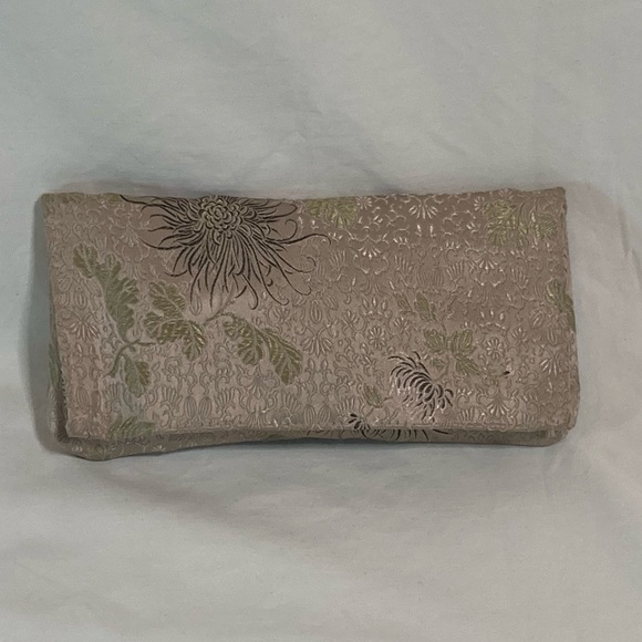 Vintage 2000s Floral Clutch Wallet NWOT - Picture 2 of 10